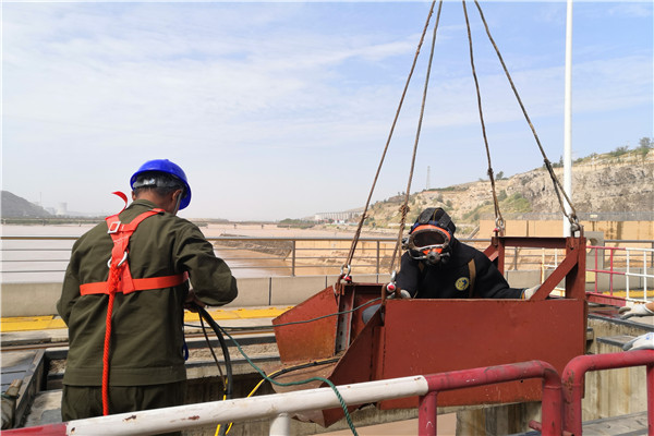 淮南南京水下作业公司（蛙人服务施工队）