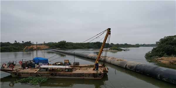 福建自贡水下沉管公司（过江管道施工单位）